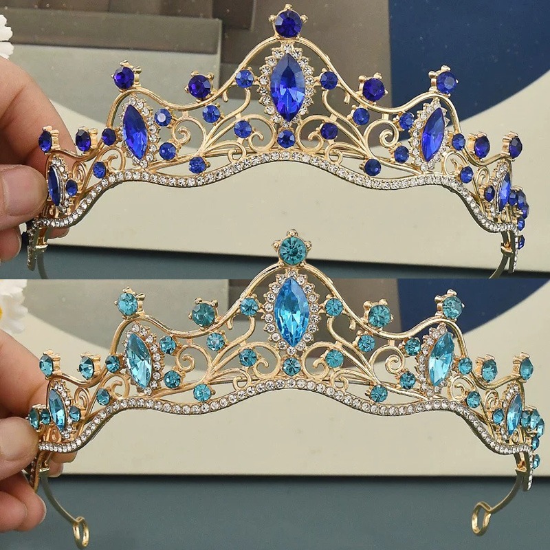 Vintage Fashion Guild - Fashion Princess Queen Vintage Baroque Crystal