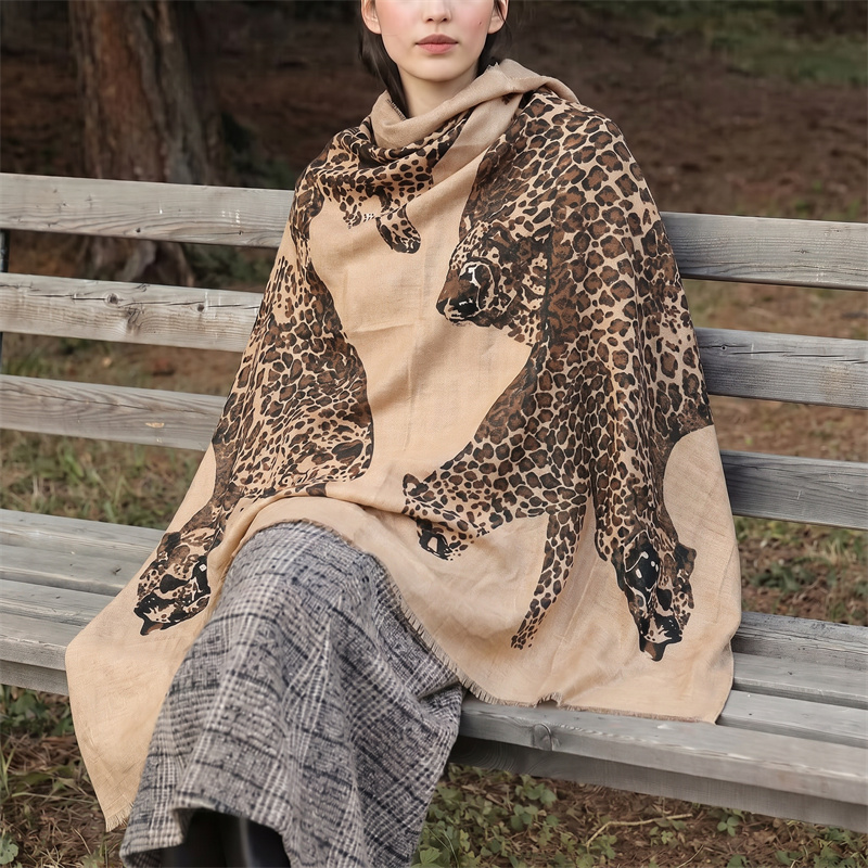 Vintage Leopard Print Hijab an - огляд і ціна Vintage Fashion For Women