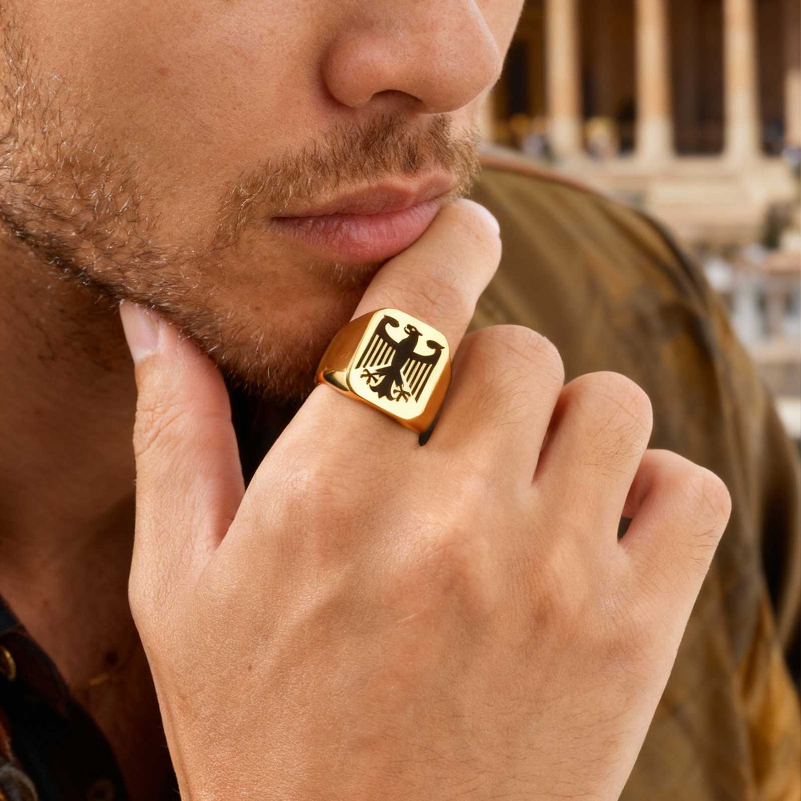 Custom Flying Hawk Eagle Ring  - огляд і ціна Vintage Fashion Guild